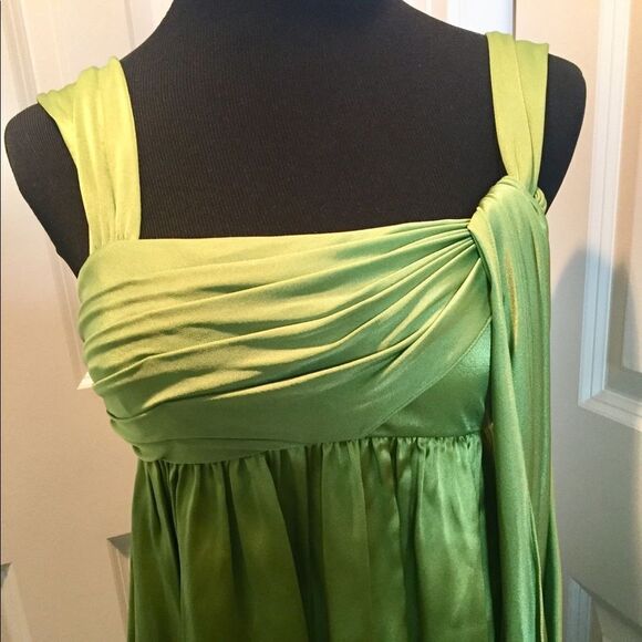 Stunning dress by Adrianna Papell size 8 - Picture 2 of 5